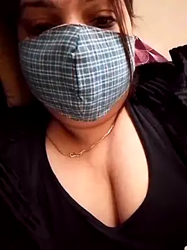 Naughty-Trisha online show from 12/15/25, 07:25