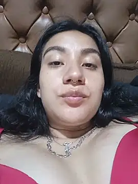 Snapshot of Hellen_Alex chatting on 05/25/26, 02:27 Hellen Alex online show from 05/25/26, 02:27