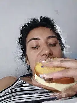 Snapshot of Hellen_Alex chatting on 04/30/26, 08:57 Hellen Alex online show from 04/30/26, 08:57