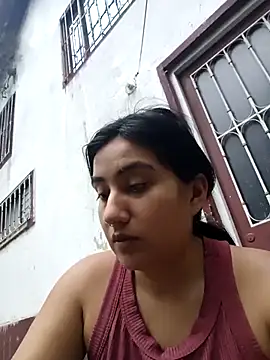 Snapshot of Hellen_Alex chatting on 02/19/25, 03:05 Hellen Alex online show from 02/19/25, 03:05
