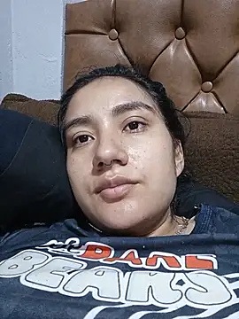 Snapshot of Hellen_Alex chatting on 06/01/26, 02:39 Hellen Alex online show from 06/01/26, 02:39