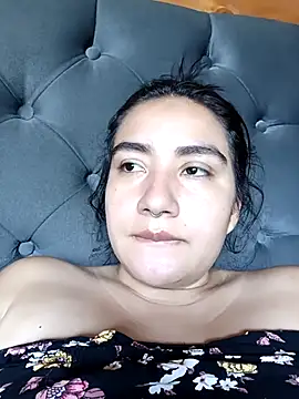 Snapshot of Hellen_Alex chatting on 09/17/25, 02:30 Hellen Alex online show from 09/17/25, 02:30