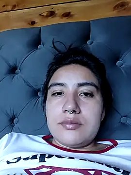 Snapshot of Hellen_Alex chatting on 09/11/25, 02:28 Hellen Alex online show from 09/11/25, 02:28