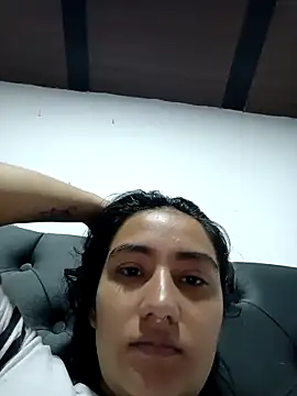 Snapshot of Hellen_Alex chatting on 03/02/25, 03:08 Hellen Alex online show from 03/02/25, 03:08