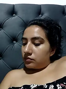 Snapshot of Hellen_Alex chatting on 02/01/25, 02:45 Hellen Alex online show from 02/01/25, 02:45