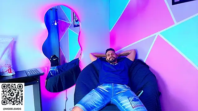 max ashley mds online show from 12/21/25, 01:46