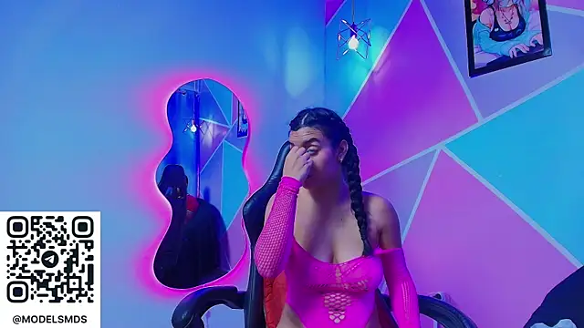 max ashley mds online show from 10/24/25, 01:54