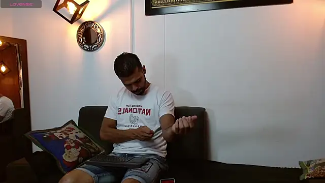 max ashley mds online show from 10/10/25, 01:56