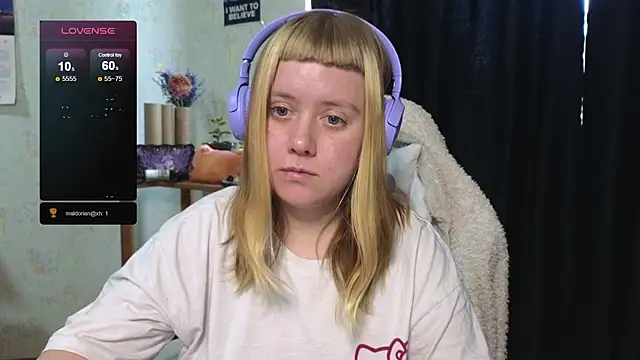 June shy0 online show from 10/18/25, 09:22