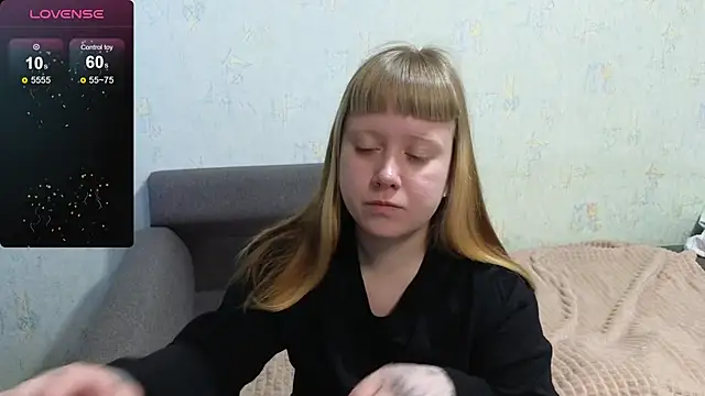 June shy0 online show from 03/07/26, 07:15