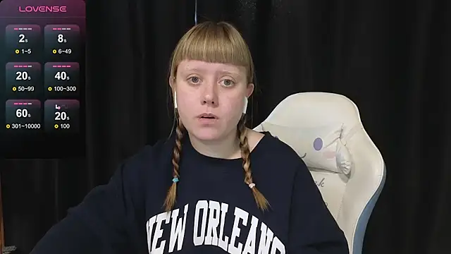 June shy0 online show from 03/28/26, 08:04