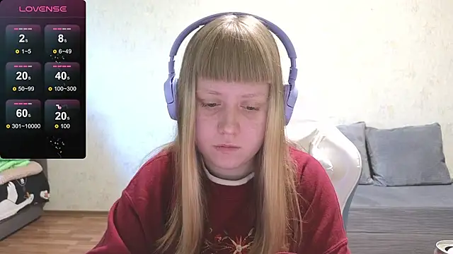 June shy0 online show from 05/08/26, 07:45