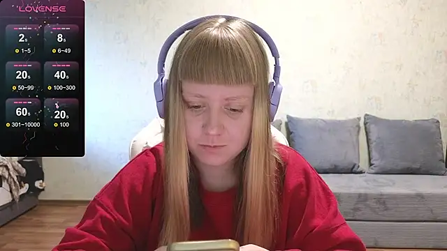 June shy0 online show from 05/05/26, 08:17