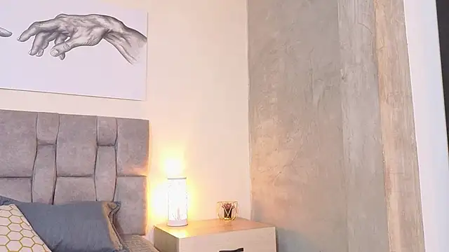 Emma gatess online show from 06/03/26, 11:44