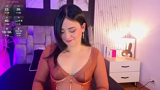 Emma gatess online show from 11/16/25, 12:21