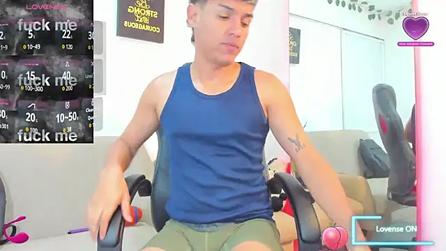 ryan carter08 online show from 10/23/25, 04:11