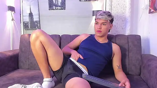 ryan carter08 online show from 09/28/25, 12:56