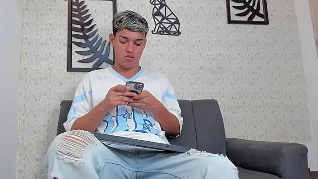 ryan carter08 online show from 09/16/25, 01:56