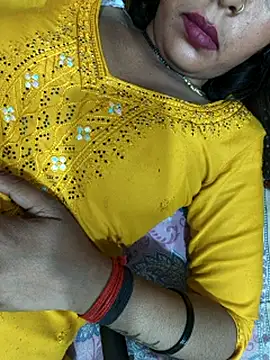 Snapshot of Sharmila-Singh chatting on 05/10/26, 10:00 Sharmila-Singh online show from 05/10/26, 10:00