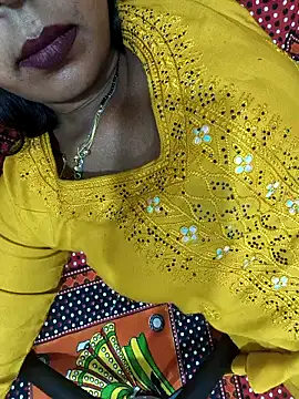 Snapshot of Sharmila-Singh chatting on 05/26/26, 07:34 Sharmila-Singh online show from 05/26/26, 07:34
