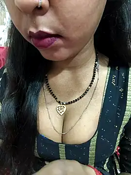 Snapshot of Sharmila-Singh chatting on 05/03/26, 05:23 Sharmila-Singh online show from 05/03/26, 05:23