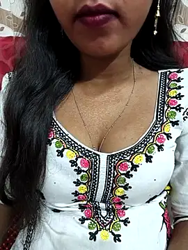 Snapshot of Sharmila-Singh chatting on 05/17/26, 07:36 Sharmila-Singh online show from 05/17/26, 07:36