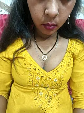 Snapshot of Sharmila-Singh chatting on 05/06/26, 09:30 Sharmila-Singh online show from 05/06/26, 09:30