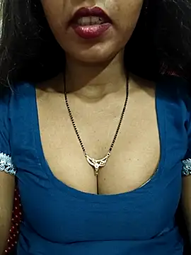 Snapshot of Sharmila-Singh chatting on 07/12/26, 08:59 Sharmila-Singh online show from 07/12/26, 08:59