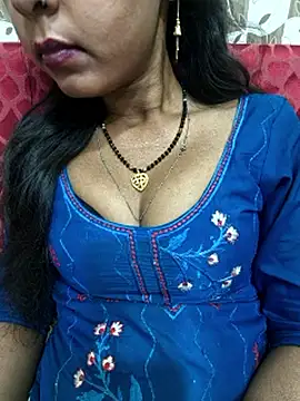 Snapshot of Sharmila-Singh chatting on 04/18/26, 08:09 Sharmila-Singh online show from 04/18/26, 08:09