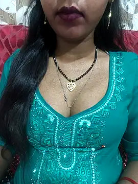 Snapshot of Sharmila-Singh chatting on 04/20/26, 08:32 Sharmila-Singh online show from 04/20/26, 08:32