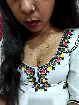 Snapshot of Sharmila-Singh chatting on 06/05/26, 06:52 Sharmila-Singh online show from 06/05/26, 06:52