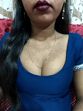 Snapshot of Sharmila-Singh chatting on 05/13/26, 10:39 Sharmila-Singh online show from 05/13/26, 10:39