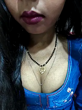 Snapshot of Sharmila-Singh chatting on 04/26/26, 06:43 Sharmila-Singh online show from 04/26/26, 06:43