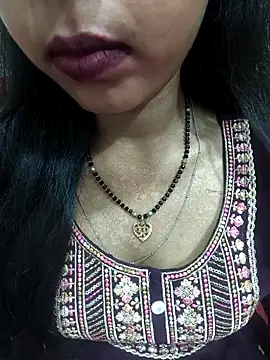 Snapshot of Sharmila-Singh chatting on 05/31/26, 01:28 Sharmila-Singh online show from 05/31/26, 01:28
