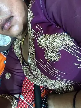 Snapshot of Sharmila-Singh chatting on 05/21/26, 07:00 Sharmila-Singh online show from 05/21/26, 07:00