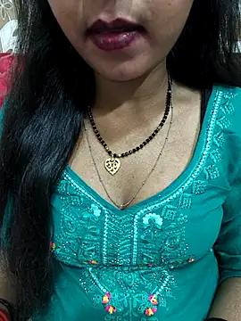 Snapshot of Sharmila-Singh chatting on 04/30/26, 09:08 Sharmila-Singh online show from 04/30/26, 09:08