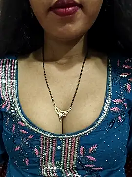 Snapshot of Sharmila-Singh chatting on 07/11/26, 08:14 Sharmila-Singh online show from 07/11/26, 08:14