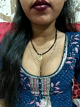 Snapshot of Sharmila-Singh chatting on 04/27/26, 06:55 Sharmila-Singh online show from 04/27/26, 06:55