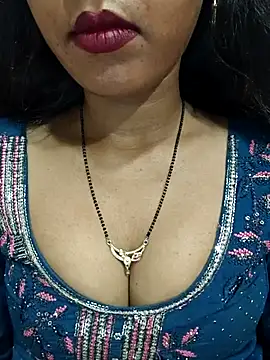 Snapshot of Sharmila-Singh chatting on 07/14/26, 06:07 Sharmila-Singh online show from 07/14/26, 06:07