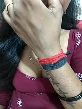 Snapshot of Sharmila-Singh chatting on 05/11/26, 10:05 Sharmila-Singh online show from 05/11/26, 10:05