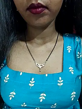 Snapshot of Sharmila-Singh chatting on 07/05/26, 07:43 Sharmila-Singh online show from 07/05/26, 07:43
