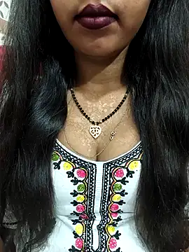 Snapshot of Sharmila-Singh chatting on 06/01/26, 06:57 Sharmila-Singh online show from 06/01/26, 06:57
