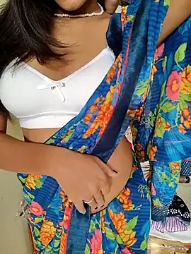 Snapshot of Meenakshi_ chatting on 11/05/25, 02:47 Meenakshi online show from 11/05/25, 02:47