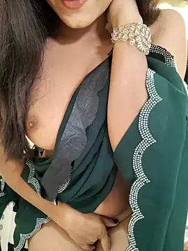 Snapshot of Meenakshi_ chatting on 11/21/25, 01:59 Meenakshi online show from 11/21/25, 01:59