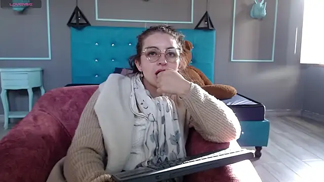  isaabellaa online show from 09/25/25, 12:00