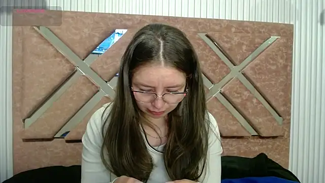 Snapshot of _isaabellaa chatting on 06/12/26, 12:47 isaabellaa online show from 06/12/26, 12:47
