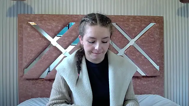  isaabellaa online show from 03/24/26, 12:27