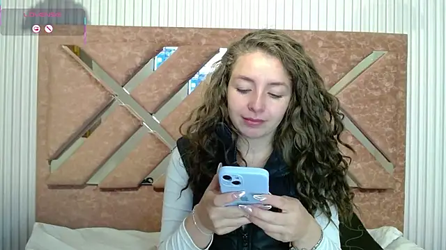  isaabellaa online show from 04/10/26, 12:34