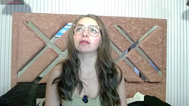 Snapshot of _isaabellaa chatting on 06/03/26, 12:50 isaabellaa online show from 06/03/26, 12:50