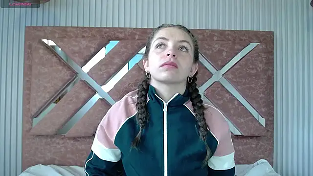  isaabellaa online show from 04/07/26, 12:29